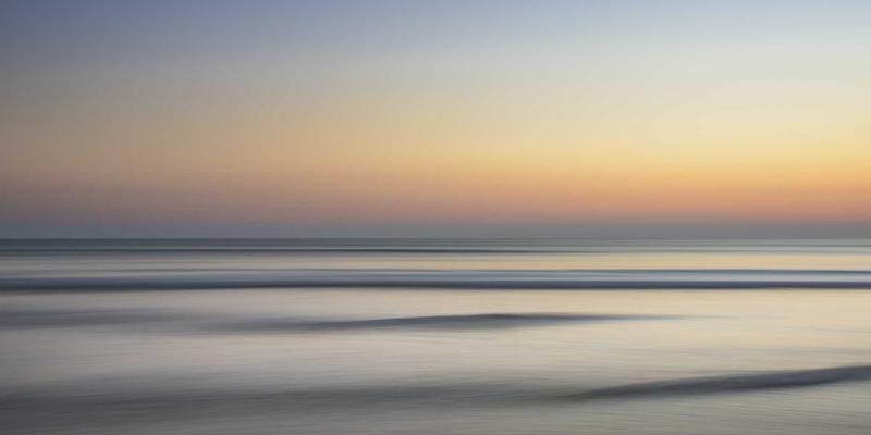 创意设计点亮办公美学：橙色主题手工锻造金属文具的轻奢之选