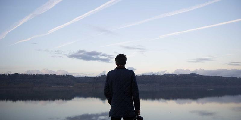 橙色主题与个性化设计：解锁时尚礼品47的潮流密码